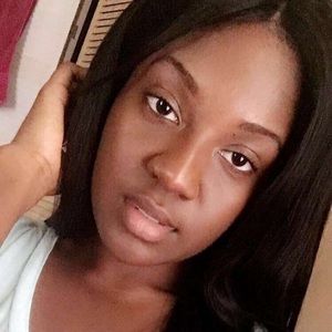 Meet your Posher, Dorissa